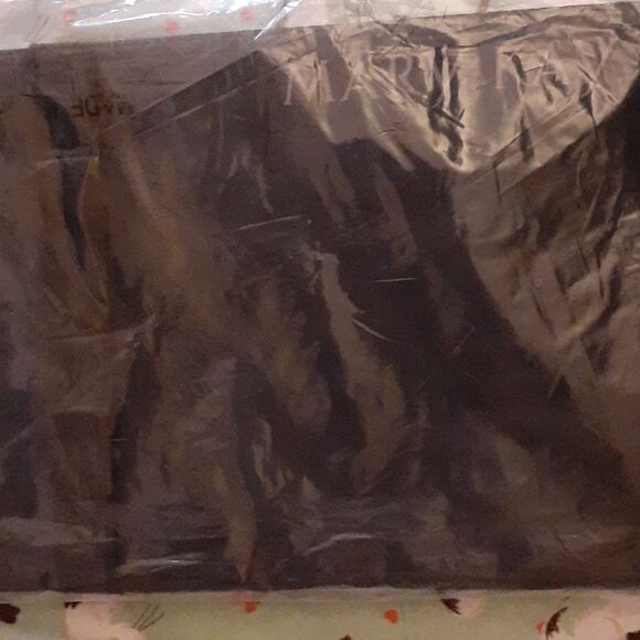 ‎NIP MARY KAY MAKEUP ORGANIZER - Picture 1 of 6